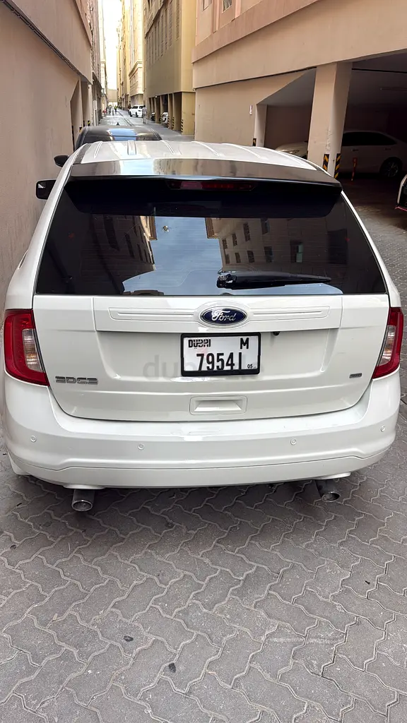 Ford Edge SE 2011 | Canadian Specs | Well Maintained - Image 5