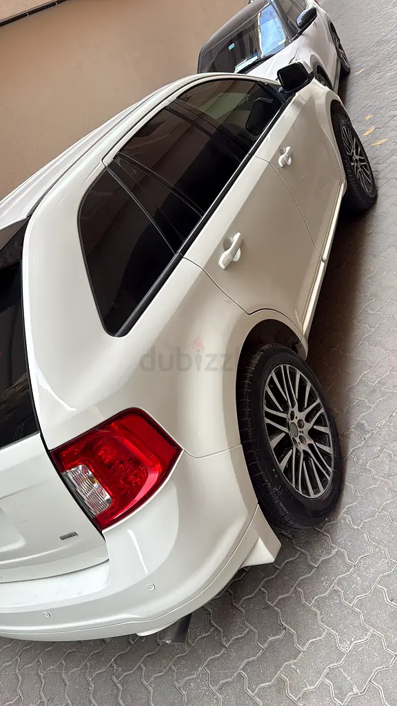 Ford Edge SE 2011 | Canadian Specs | Well Maintained - Image 6