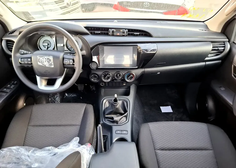 Toyota Hilux 2.4L M/T EU Spec. (Export Only) - Image 9