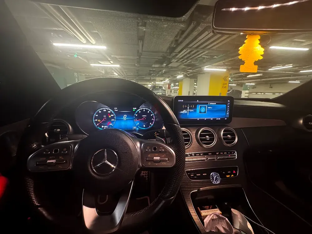 Mercedes-Benz C-Class 300 - 2020 American specs - Image 10