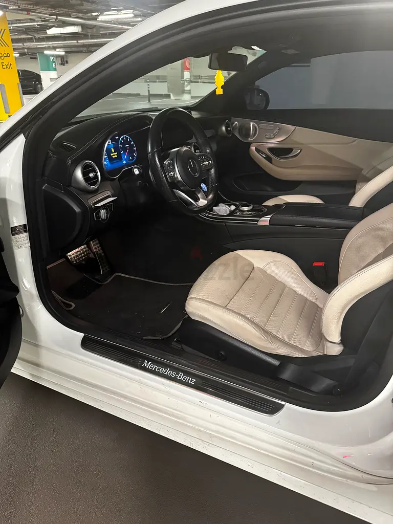 Mercedes-Benz C-Class 300 - 2020 American specs - Image 7