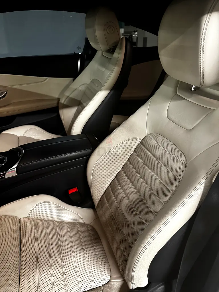 Mercedes-Benz C-Class 300 - 2020 American specs - Image 8
