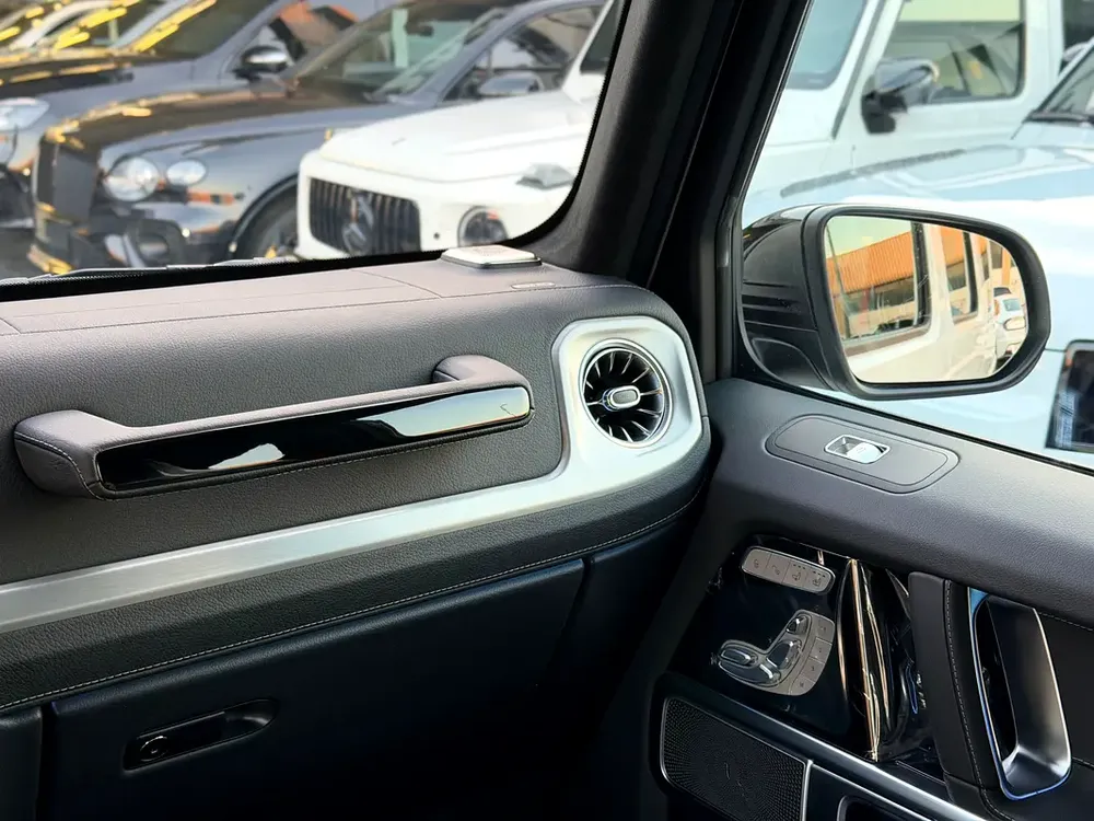 MERCEDES G63 - MODEL 2025 - BRAND NEW - INTERNATIONAL WARRANTY - Image 10