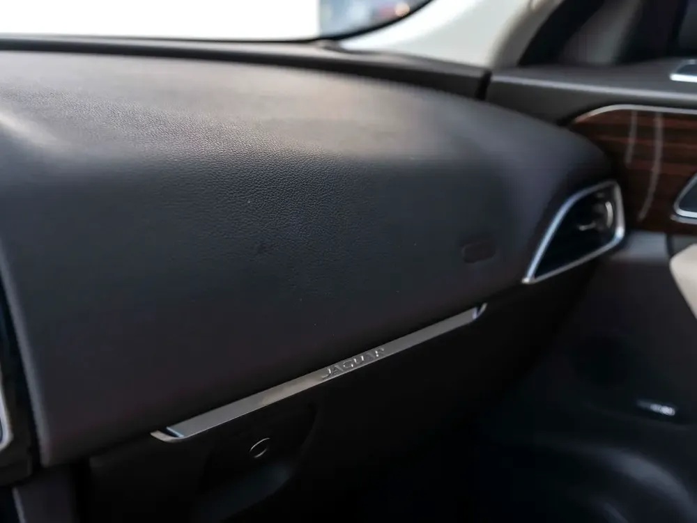 0% DOWN PAYMENT | 🚀FAST-TRACK FINANCING | JAGUAR F-PACE 25T | JUNE EDITION | GCC - Image 14