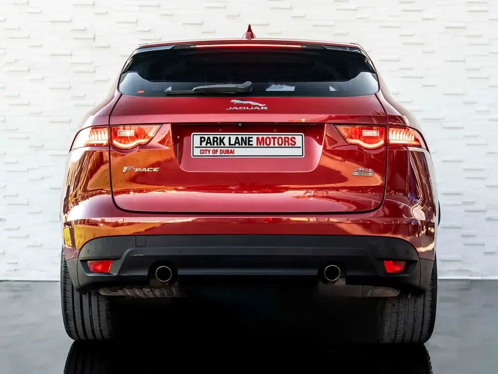 0% DOWN PAYMENT | 🚀FAST-TRACK FINANCING | JAGUAR F-PACE 25T | JUNE EDITION | GCC - Image 4