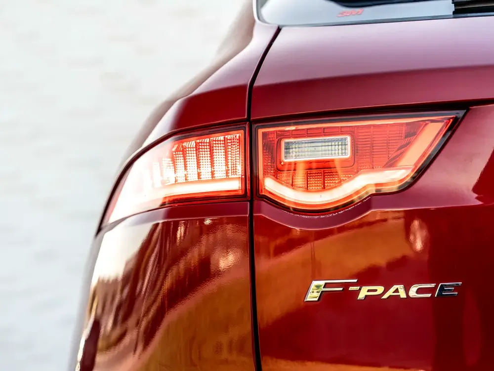 0% DOWN PAYMENT | 🚀FAST-TRACK FINANCING | JAGUAR F-PACE 25T | JUNE EDITION | GCC - Image 6