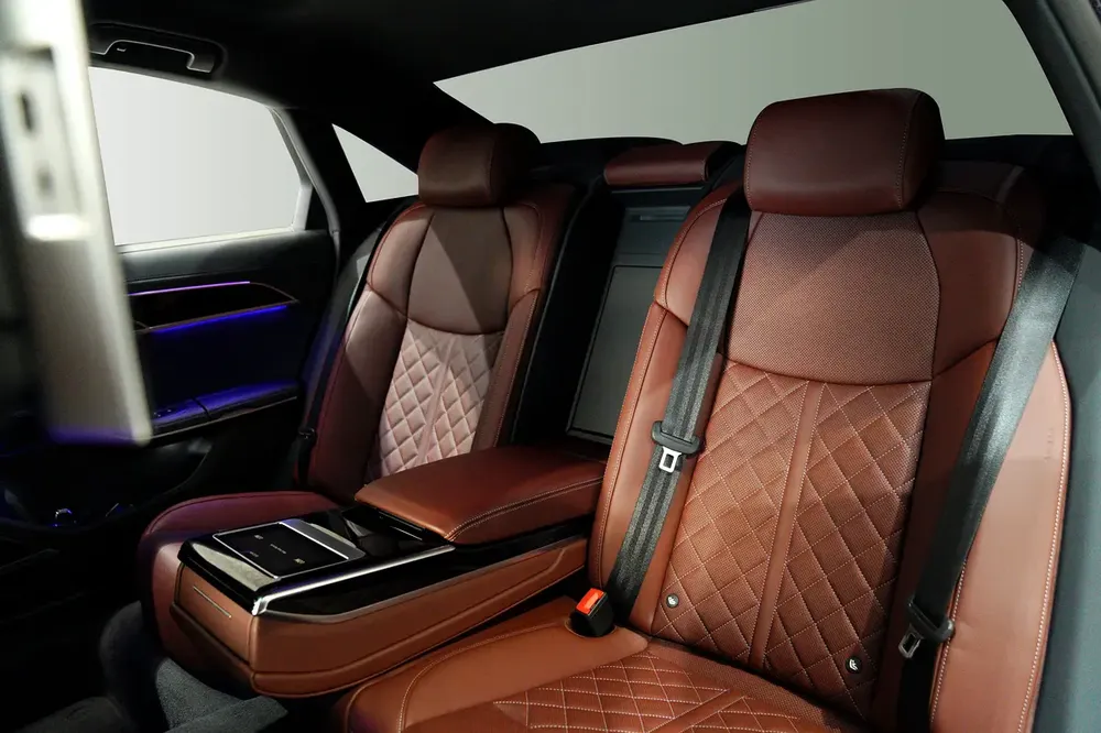 Audi A8 55 TFSI Quattro - 2023 - Image 7