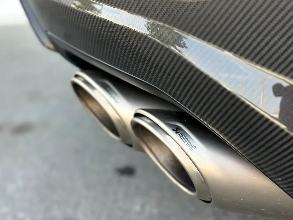 URUS PERFORMANTE | TWO TONE INT | FULL CARBON INT/EXT | MASSAGE SEATS | CLEAN TITLE | 2024 - Image 16