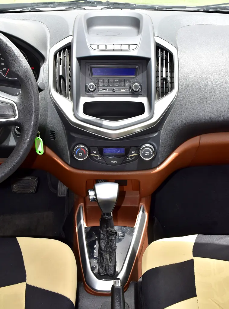 EXCELLENT DEAL for our Geely Emgrand ( 2017 Model ) in Brown Color GCC Specs - Image 11