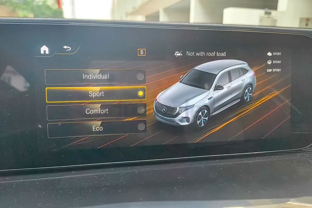 AED 2918/month | 2023 Mercedes-Benz EQC 400 4Matic | GCC Specs | Ref#402982 - Image 14