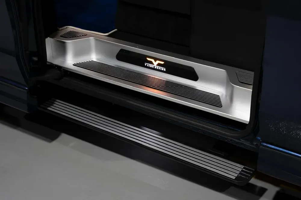 NEW ARRIVAL 2026 MODEL LUXURY MERCEDES GCC V300 with ADDITIONAL REAR AC-2 YEARS WARRANTY BY VLINE - Image 9
