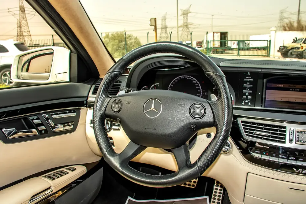 2007 - BENZ S65 AMG | V12 Biturbo |  ONLY 94,000 KM - Image 13
