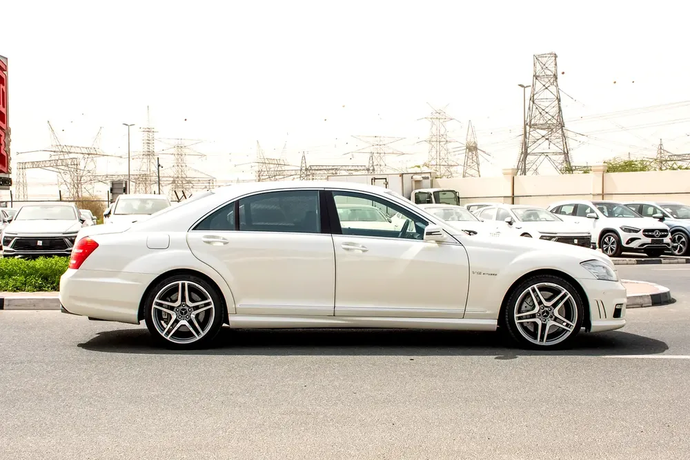 2007 - BENZ S65 AMG | V12 Biturbo |  ONLY 94,000 KM - Image 4