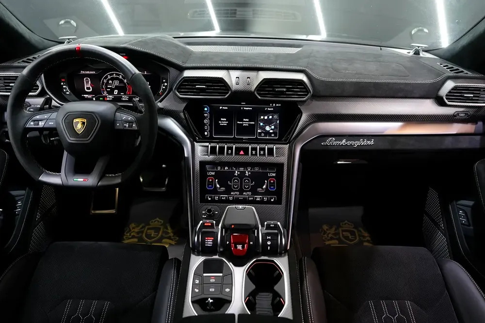 2024 Urus Performante, Full Carbon Pack, Rear Entertainment, Akrapovic Exhaust, Dealer Warr + Serv!! - Image 6