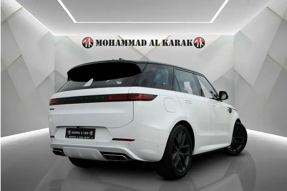 RANGE ROVER SPORT DYNAMIC 2024 - GCC - ALTAYER WARRANTY - FULLY LOADED - AMAZING CONDITION - Image 4