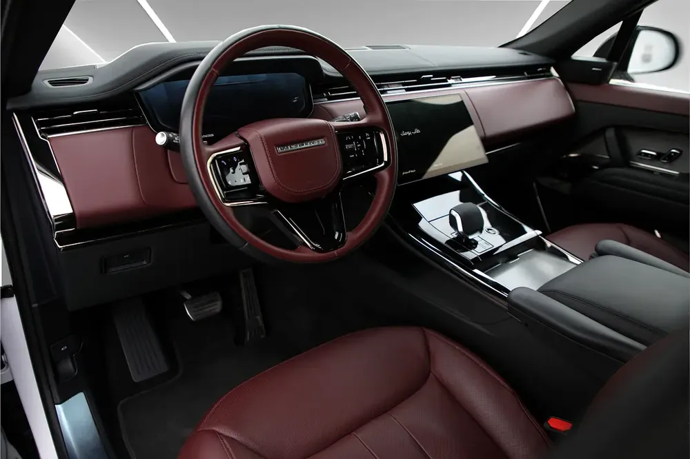 RANGE ROVER SPORT DYNAMIC 2024 - GCC - ALTAYER WARRANTY - FULLY LOADED - AMAZING CONDITION - Image 8