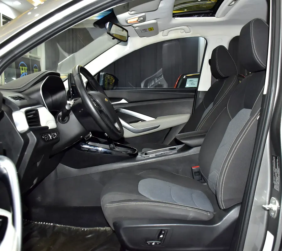 AED 833 EMi at 0% DP | Chevrolet Captiva Premier ( 2023 Model ) in Grey Color GCC Specs - Image 10