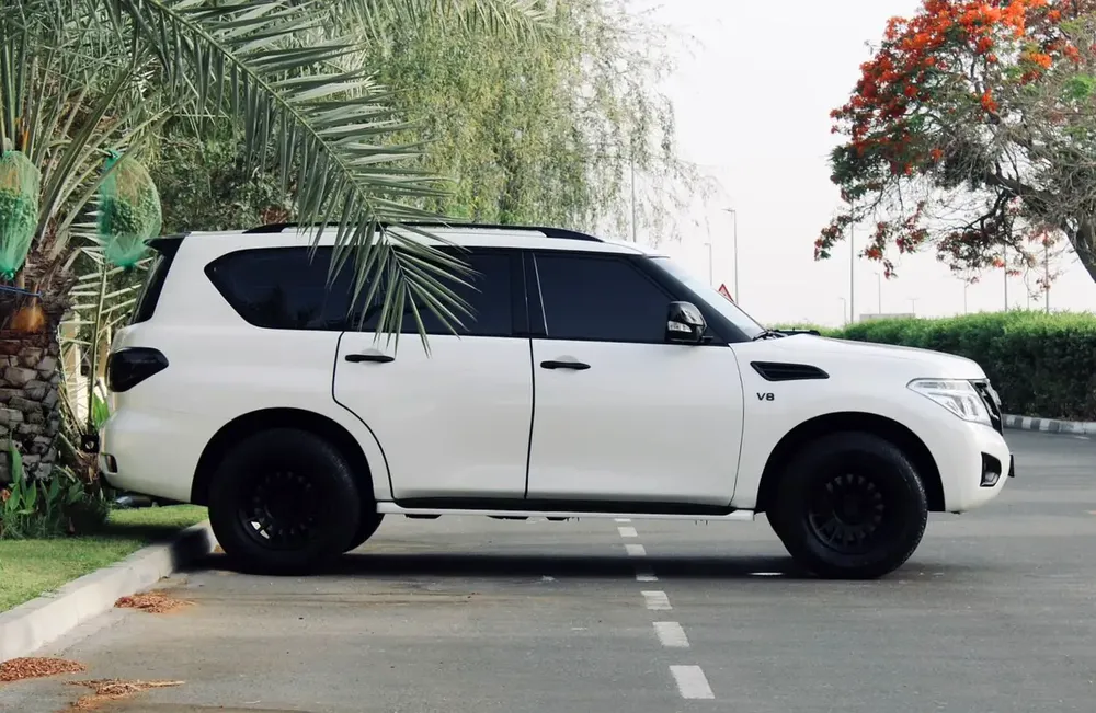 Nissan Patrol SE Platinum 2016 GCC Specs - Image 5