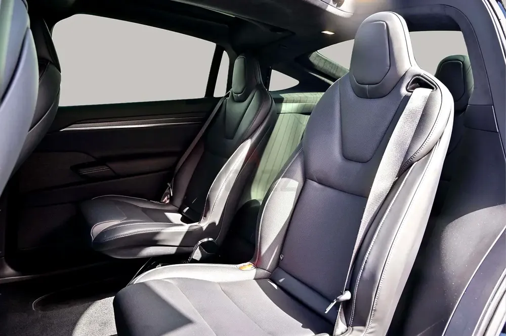 AED 4543/month | 2023 Tesla Model X Plaid | GCC Specs | Ref#421473 - Image 14