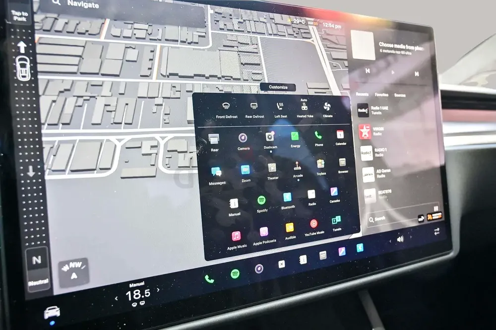 AED 4543/month | 2023 Tesla Model X Plaid | GCC Specs | Ref#421473 - Image 18
