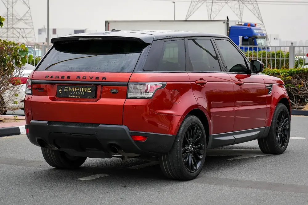 Land Rover Range Rover Sport HSE 2014 | GCC Specs | Well Maintained - Image 5