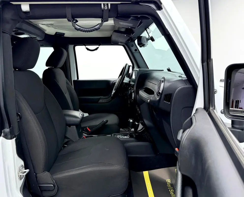 2017 Jeep Wrangler Sport, Service History, Fully Loaded, Excellent Condition, GCC - Image 10
