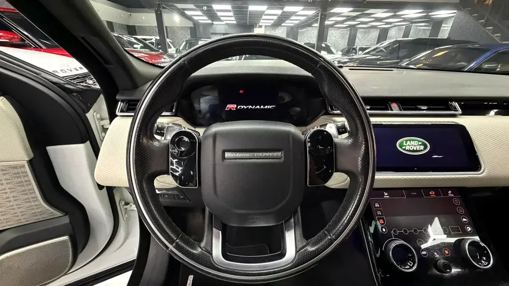 AED 1604/M | Velar P380 R Dynamic | GCC Specs | Warranty - Image 14