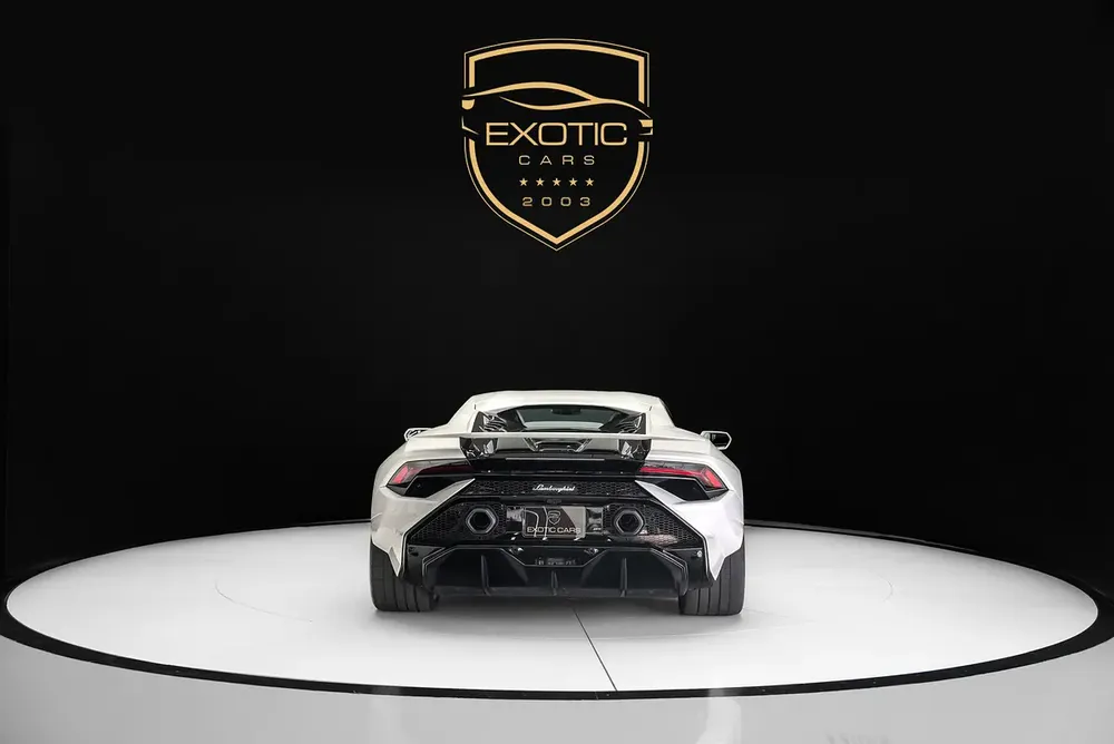 ULTIMATE MOTORS SERVICE TILL NOV 2026 | CARBON INTERIOR | TRI TONE INTERIOR | TECNICA - Image 5