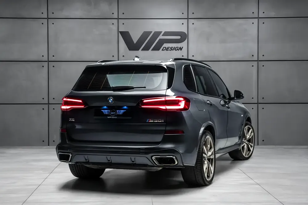 BMW X5 M50i 2021 GCC Specs low mileage - Image 7