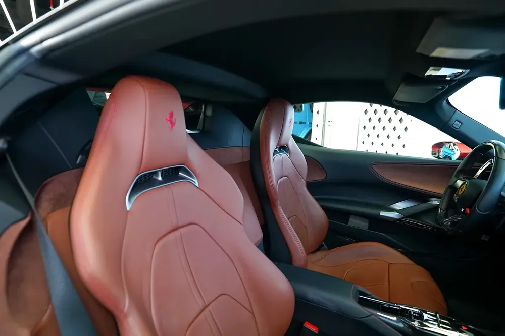 SF90 STRADALE | CARBON INTERIOR | CARBON EXTERIOR | SERVICE SEPT 2027 | - Image 13