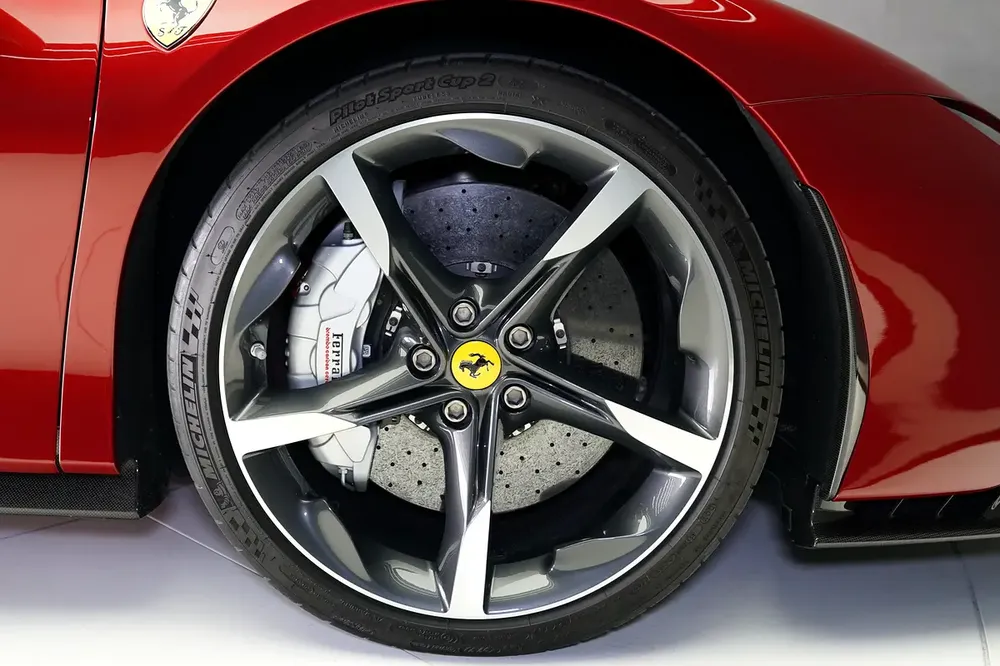 SF90 STRADALE | CARBON INTERIOR | CARBON EXTERIOR | SERVICE SEPT 2027 | - Image 15
