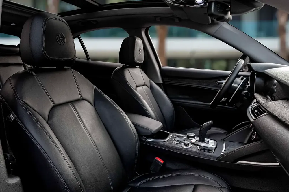 1,469 P.M |  Stelvio Super | 0% Downpayment | Service History! - Image 11