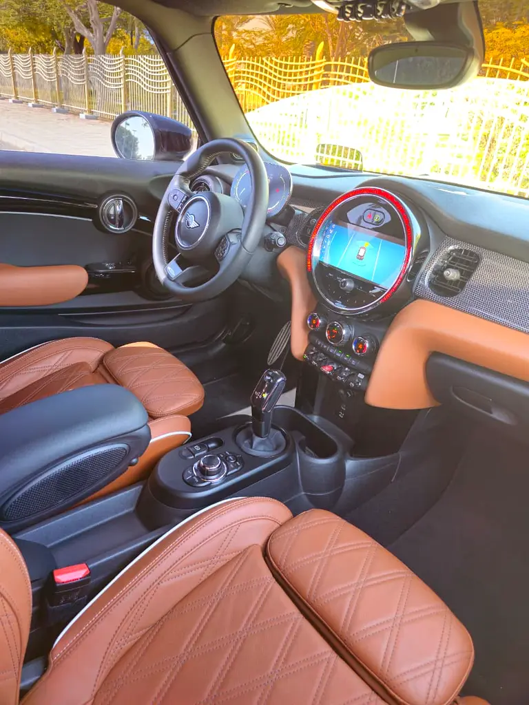 2022 Mini Cooper S JCW Kit | 2.0L I4 | 192 HP | 60,750 KM | Service Contract - Image 11