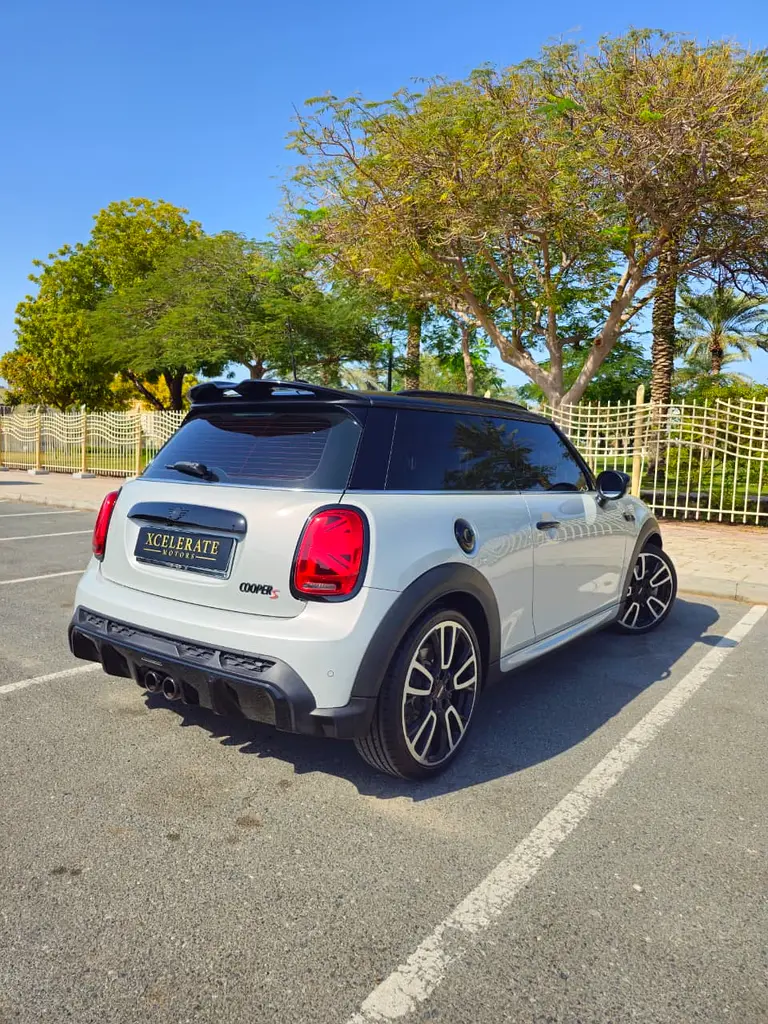 2022 Mini Cooper S JCW Kit | 2.0L I4 | 192 HP | 60,750 KM | Service Contract - Image 5