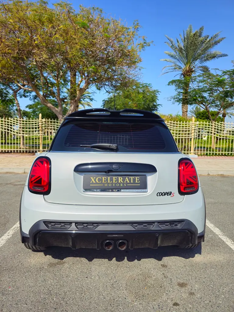 2022 Mini Cooper S JCW Kit | 2.0L I4 | 192 HP | 60,750 KM | Service Contract - Image 6