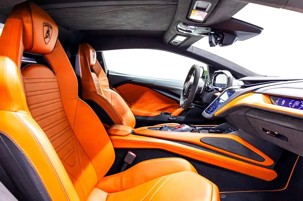 Lamborghini Revuelto - GCC Specs - Warrant Available - Image 15