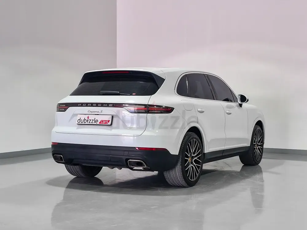 AED 1761/month | 2018 Porsche Cayenne  | GCC Specs | Ref#446490 - Image 6