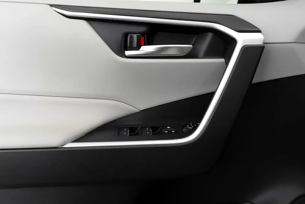 2,970 60 month’s | 0% DP | 2025 Toyota 4 Rav Adventure 4WD / Toyota Warranty & Service Contract - Image 9