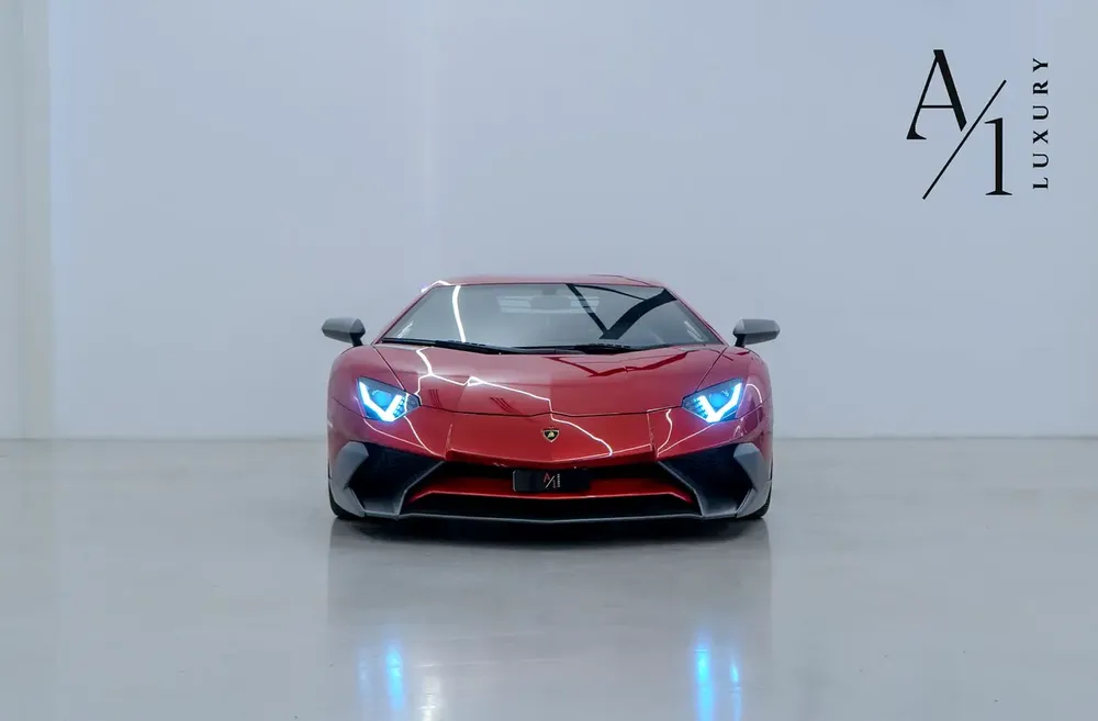 2016 Lamborghini Aventador SV (1 di 600) With Original Novitec Parts, Excellent Condition, GCC Specs - Image 4