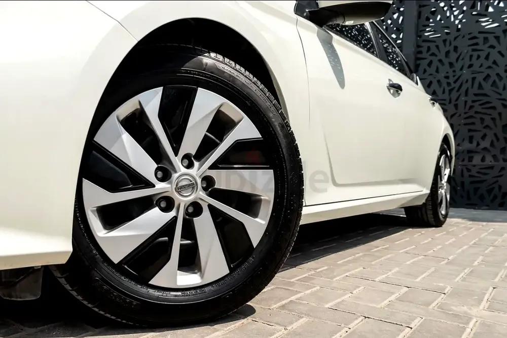 2020 Nissan Altima | Low Mileage | Excellent Condition | Original Paint - Image 9
