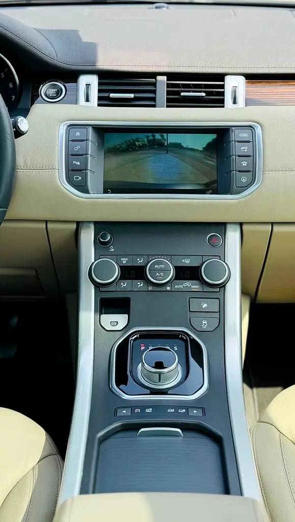 2016 LAND ROVER RANGE ROVER EVOQUE - Image 17