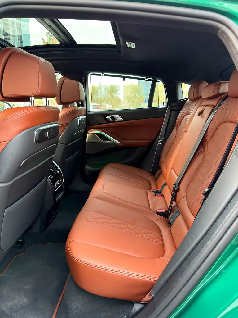 BMW X6 M60i xDrive M Sport - GCC Specs - 5 Years Warranty - 5 Years Free Service. Free insurance… - Image 13
