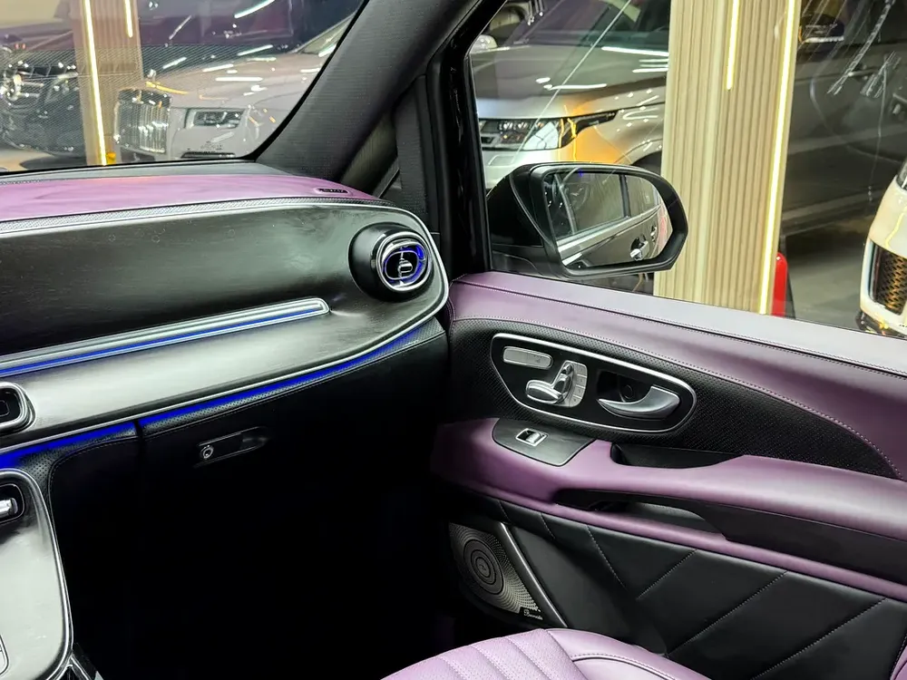 2025 Mercedes-Benz V-Class V 300 - Brand New - Chinese Specs - Image 12