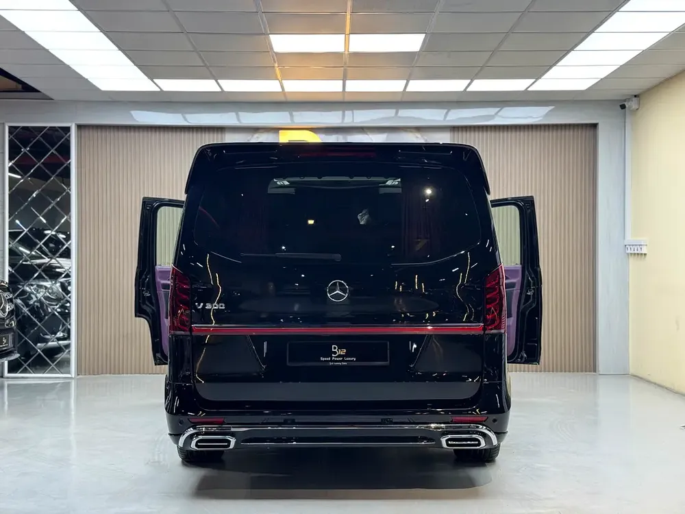2025 Mercedes-Benz V-Class V 300 - Brand New - Chinese Specs - Image 7