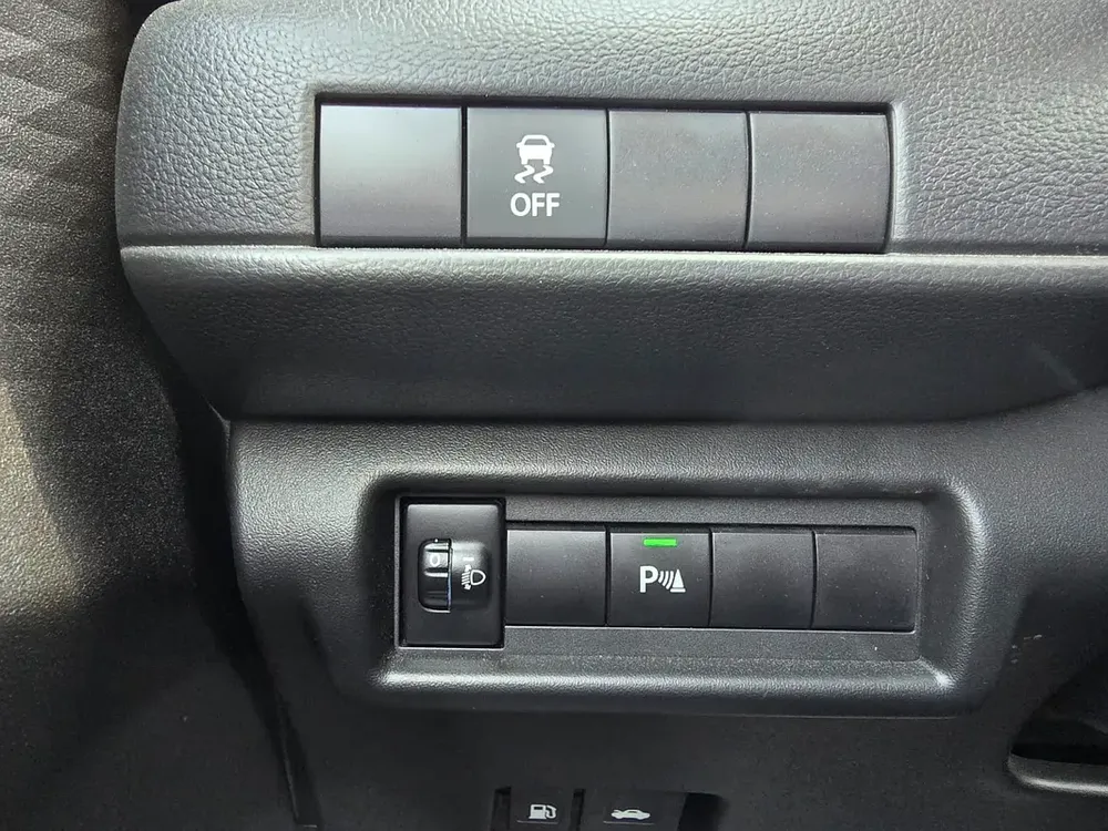 Suzuki Swift GLX 2026 MODEL Two Tone - Image 10