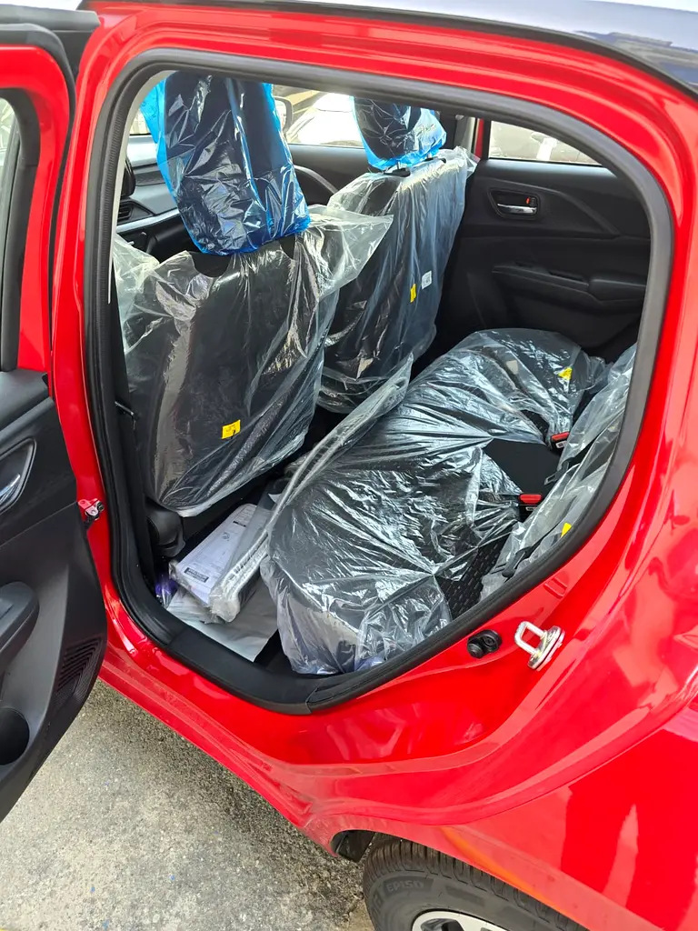 Suzuki Swift GLX 2026 MODEL Two Tone - Image 4