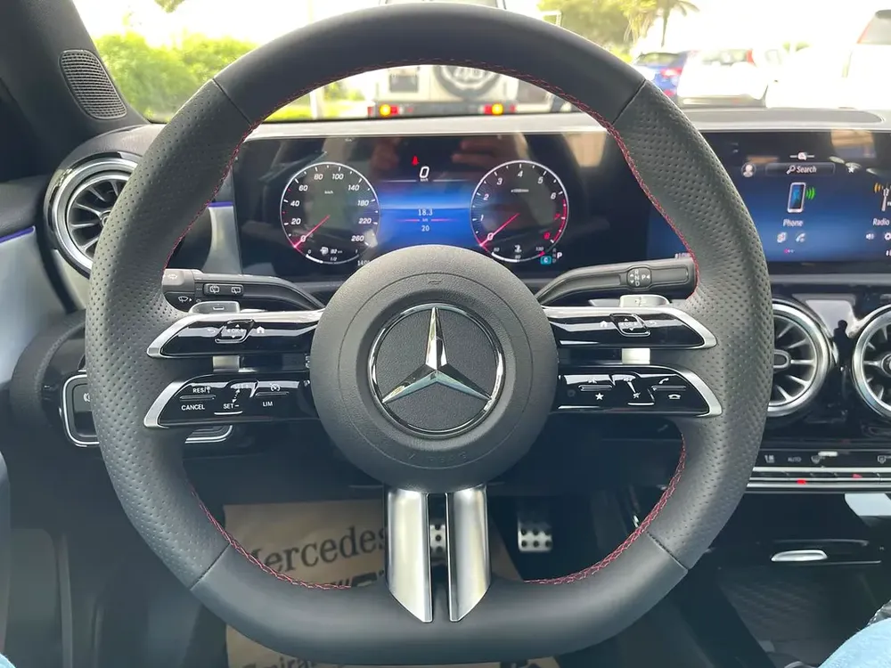 Mercedes-Benz A-Class A 200 AMG 2025 - GCC Specs - Brand New! - Image 12