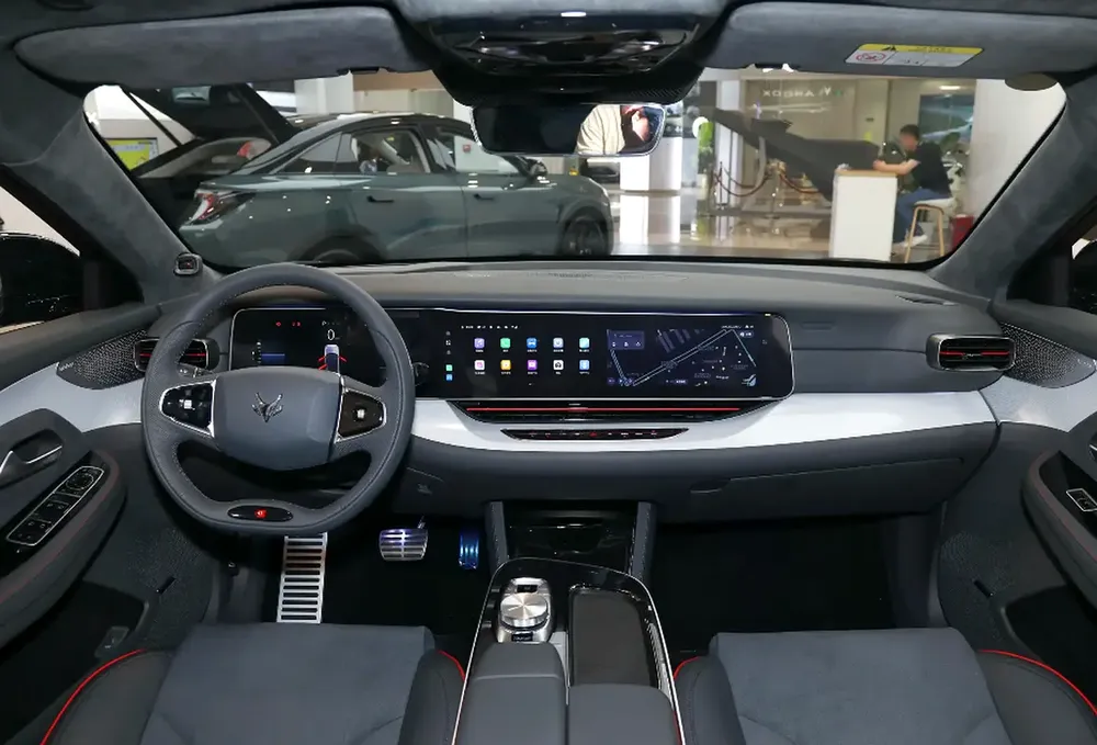 ARCFOX Alpha S AWD Pioneer Edition - Image 5