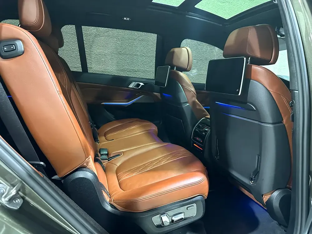 3,695AED / MONTH -- BMW WARRANTY/SERVICE -- X7 40i M-SPORT - Image 10