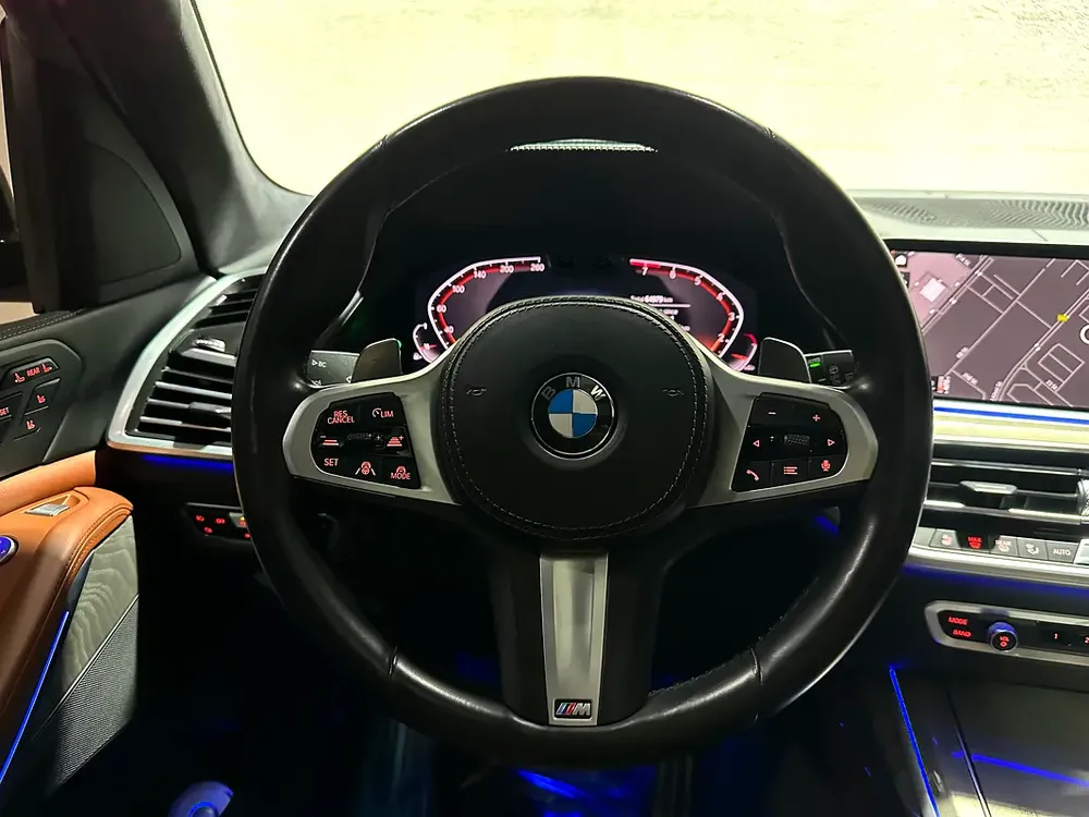 3,695AED / MONTH -- BMW WARRANTY/SERVICE -- X7 40i M-SPORT - Image 9